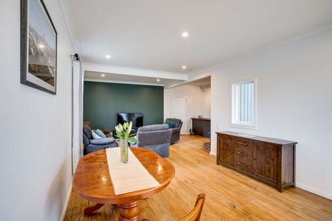 Photo of property in 911 Churchill Street, Akina, Hastings, 4122