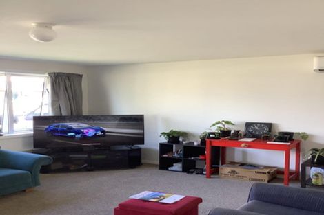 Photo of property in 2/451 Hereford Street, Linwood, Christchurch, 8011