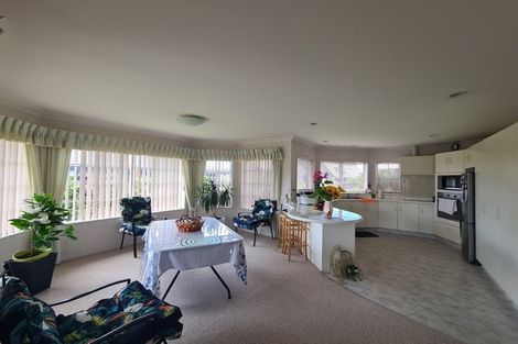 Photo of property in 68 Russley Drive, Mount Maunganui, 3116