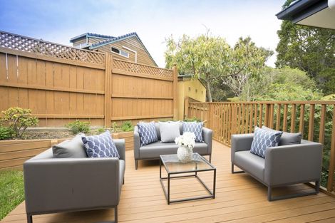 Photo of property in 33 Homewood Place, Chatswood, Auckland, 0626