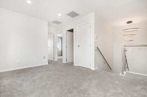 Photo of property in 1a Surrey Street, Manurewa, Auckland, 2102