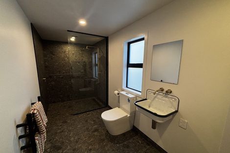 Photo of property in 30a Waiwaka Terrace, Strandon, New Plymouth, 4312