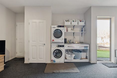 Photo of property in 6 Greenan Place, Doyleston, 7683