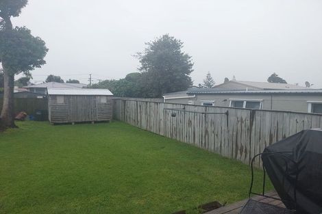 Photo of property in 15 Wakefield Road, Favona, Auckland, 2024