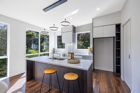Photo of property in 27 John Court Street, Birkenhead, Auckland, 0626
