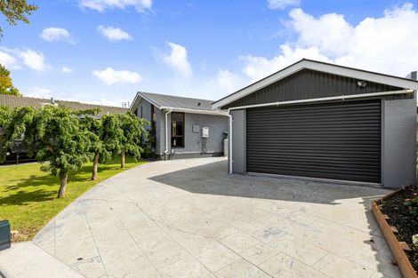 Photo of property in 92 Rowley Avenue, Hoon Hay, Christchurch, 8025