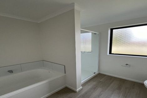 Photo of property in 9 Huia Street, Waiuku, 2123