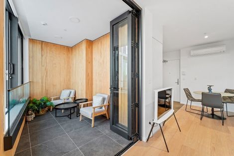Photo of property in 1 Buscomb Avenue, Henderson, Auckland, 0610