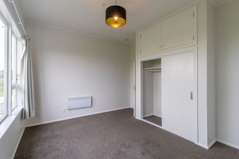 Photo of property in 31 Apuka Street, Brooklyn, Wellington, 6021