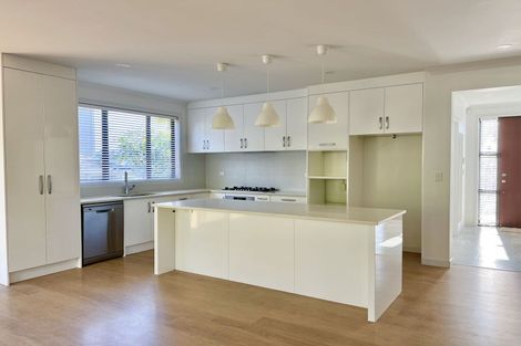 Photo of property in 35 Fennell Crescent, Silverdale, 0932