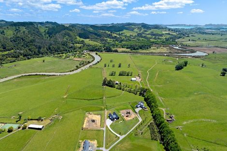 Photo of property in 26 Riverside Way, Clevedon, 2585