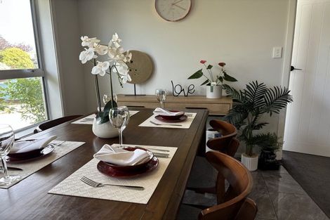 Photo of property in 5 Silverwood Place, Hornby, Christchurch, 8042