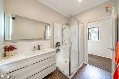 Photo of property in 8 Collingwood Street, Waterloo, Lower Hutt, 5011