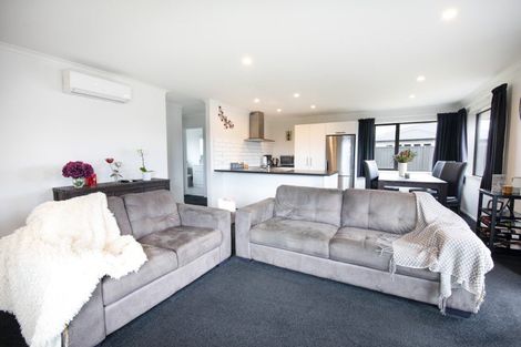 Photo of property in 21 Hurunui Drive, Te Awa, Napier, 4110