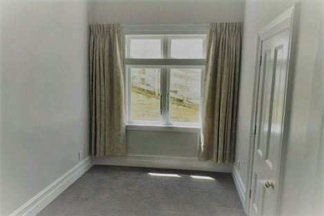 Photo of property in 126 Wallace Street, Mount Cook, Wellington, 6021