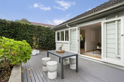 Photo of property in 1/12 Craigbank Avenue, New Lynn, Auckland, 0600