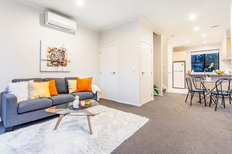 Photo of property in 5/89 Hobsonville Point Road, Hobsonville, Auckland, 0616