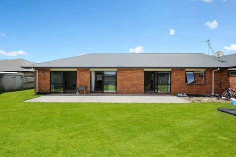 Photo of property in 4 Piwakawaka Court, Rototuna North, Hamilton, 3210
