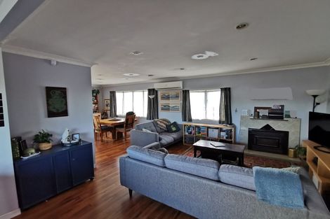 Photo of property in 10 Copley Street, New Lynn, Auckland, 0600