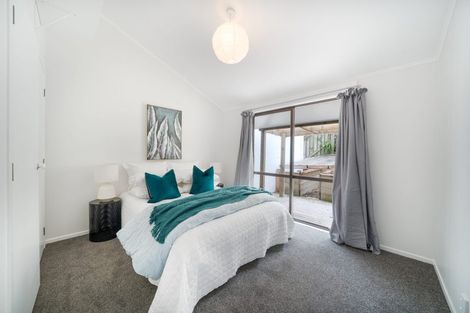 Photo of property in 2 Anzia Way, Johnsonville, Wellington, 6037