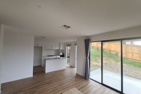 Photo of property in 21 Topsail Way, Whitby, Porirua, 5024