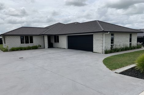 Photo of property in 19 Oak Ridge Drive, Te Awamutu, 3800