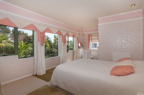 Photo of property in 536 Kaipara Road, Papakura, 2582