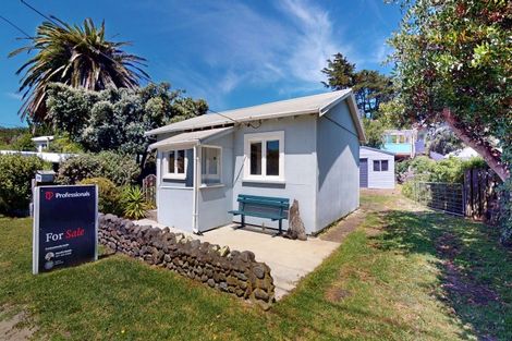 Photo of property in 647 Waitarere Beach Road, Waitarere Beach, Levin, 5510