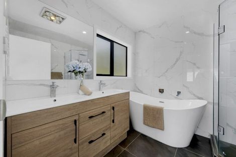 Photo of property in 9 Skanda Crescent, Flat Bush, Auckland, 2019