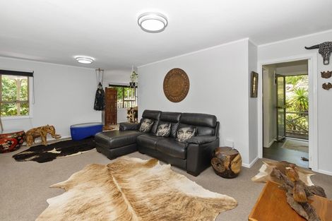 Photo of property in 21 St James Avenue, Helensville, 0800