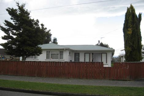 Photo of property in 94 Cameron Crescent, Masterton, 5810