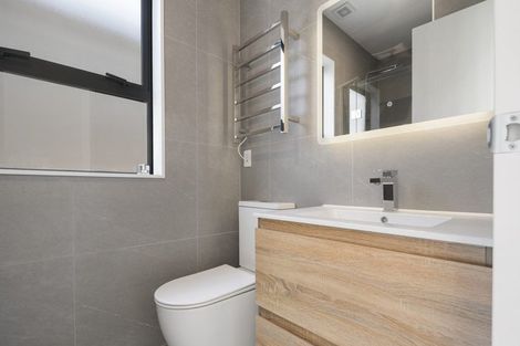 Photo of property in 32 Paretao Street, Massey, 0614