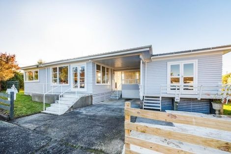 Photo of property in 2 Signal Street, Marton, 4710