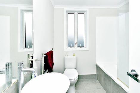 Photo of property in 24 Fernly Rise, Flat Bush, Auckland, 2019