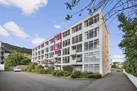 Photo of property in 19/4f Claremont Grove, Mount Victoria, Wellington, 6011