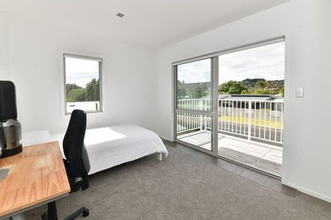 Photo of property in 53a Walton Street, Red Beach, 0932