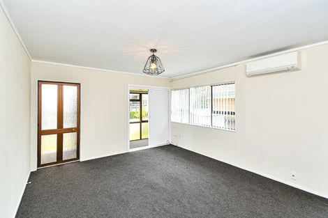 Photo of property in 2a Duke Street, Papakura, 2110