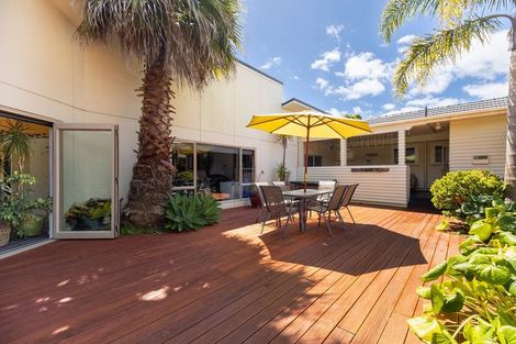 Photo of property in 6 Kohekohe Road, Waikanae, 5036