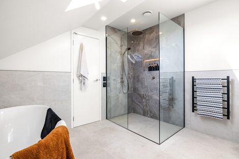 Photo of property in 2 Royal Elm Lane, Bryndwr, Christchurch, 8053