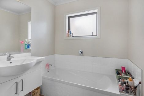 Photo of property in 20c Kelvin Place, Hamilton East, Hamilton, 3216