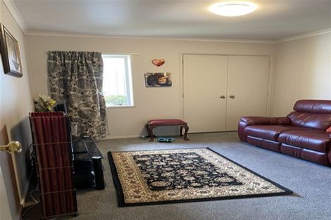 Photo of property in 4 Fitchburg Place, Mangere, Auckland, 2022