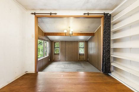 Photo of property in 9 Kamaka Road, Mangere Bridge, Auckland, 2022