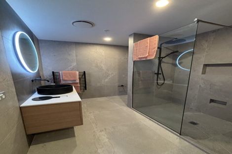 Photo of property in 71 Haven Road, Nelson, 7010