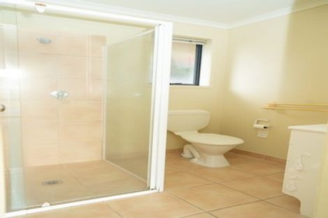 Photo of property in 22 Greig Place, Pukekohe, 2120