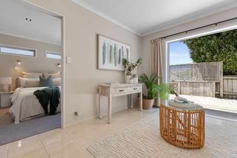 Photo of property in 10 Karewa Parade, Papamoa Beach, Papamoa, 3118