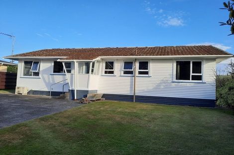Photo of property in 46 Ramanui Avenue, Hawera, 4610