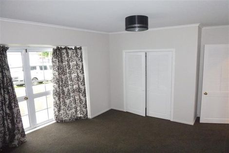 Photo of property in 43 Hallberry Road, Mangere East, Auckland, 2024