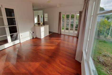 Photo of property in 2 Karu Crescent, Waikanae, 5036