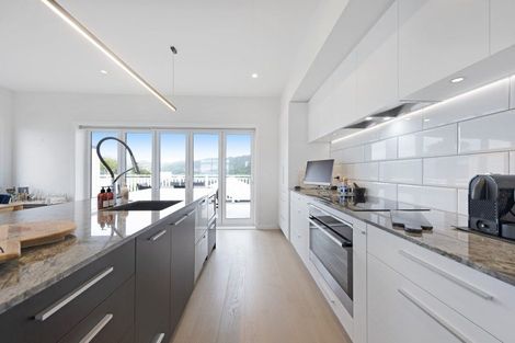 Photo of property in 74u2 Jubilee Road, Khandallah, Wellington, 6035