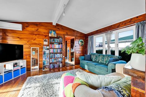 Photo of property in 23 Vogel Street, Hawera, 4610